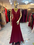 Vestido vino lentejuelas hombro aplique cintura