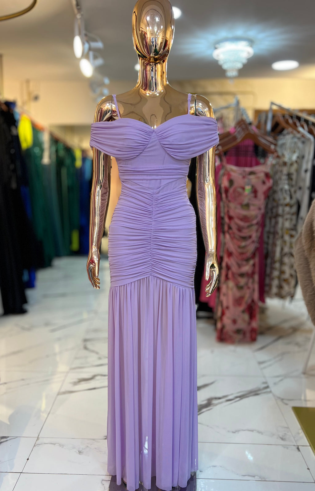 Vestido tul lila corte sirena