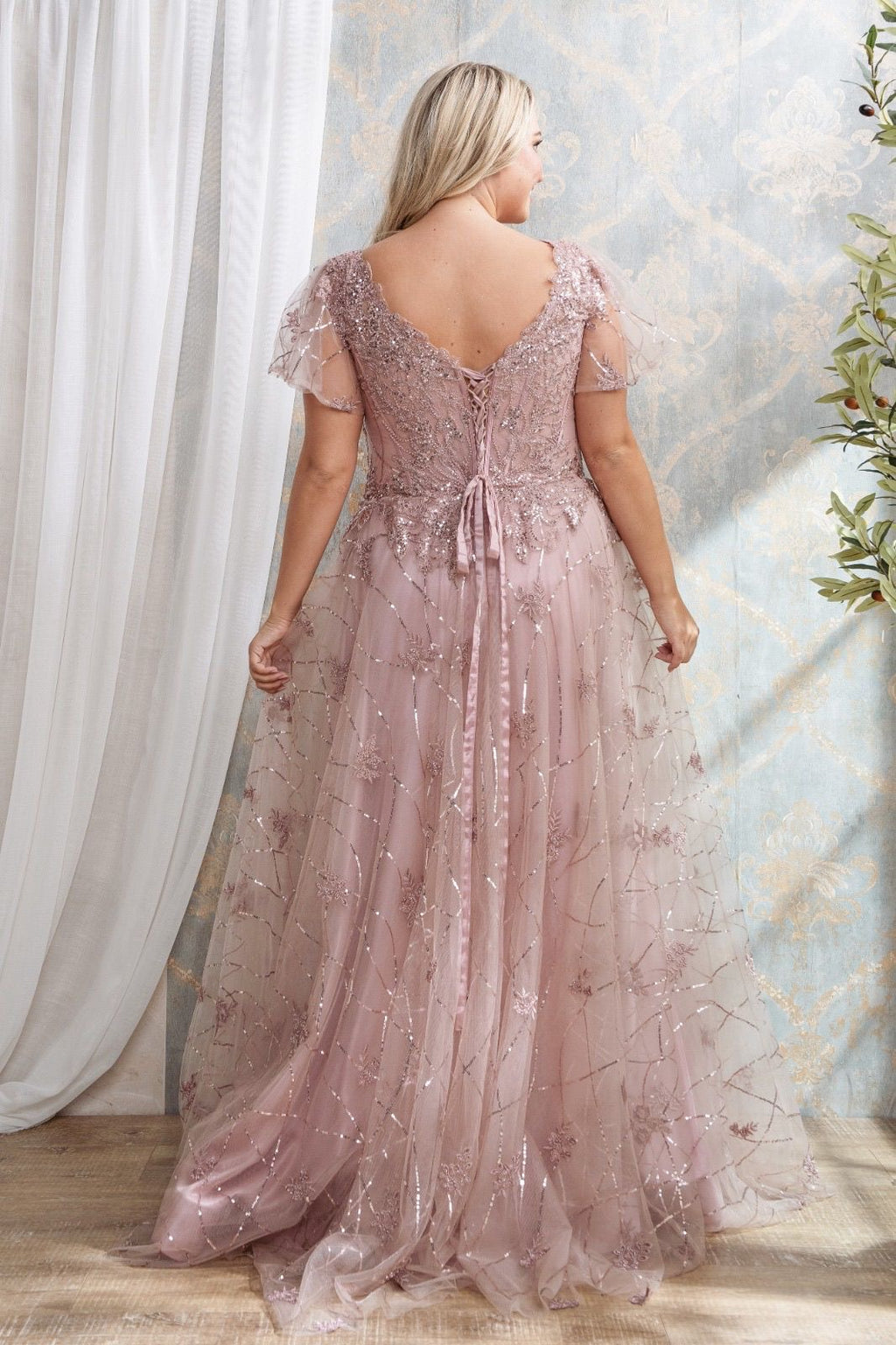 Vestido rosa encaje Curvy