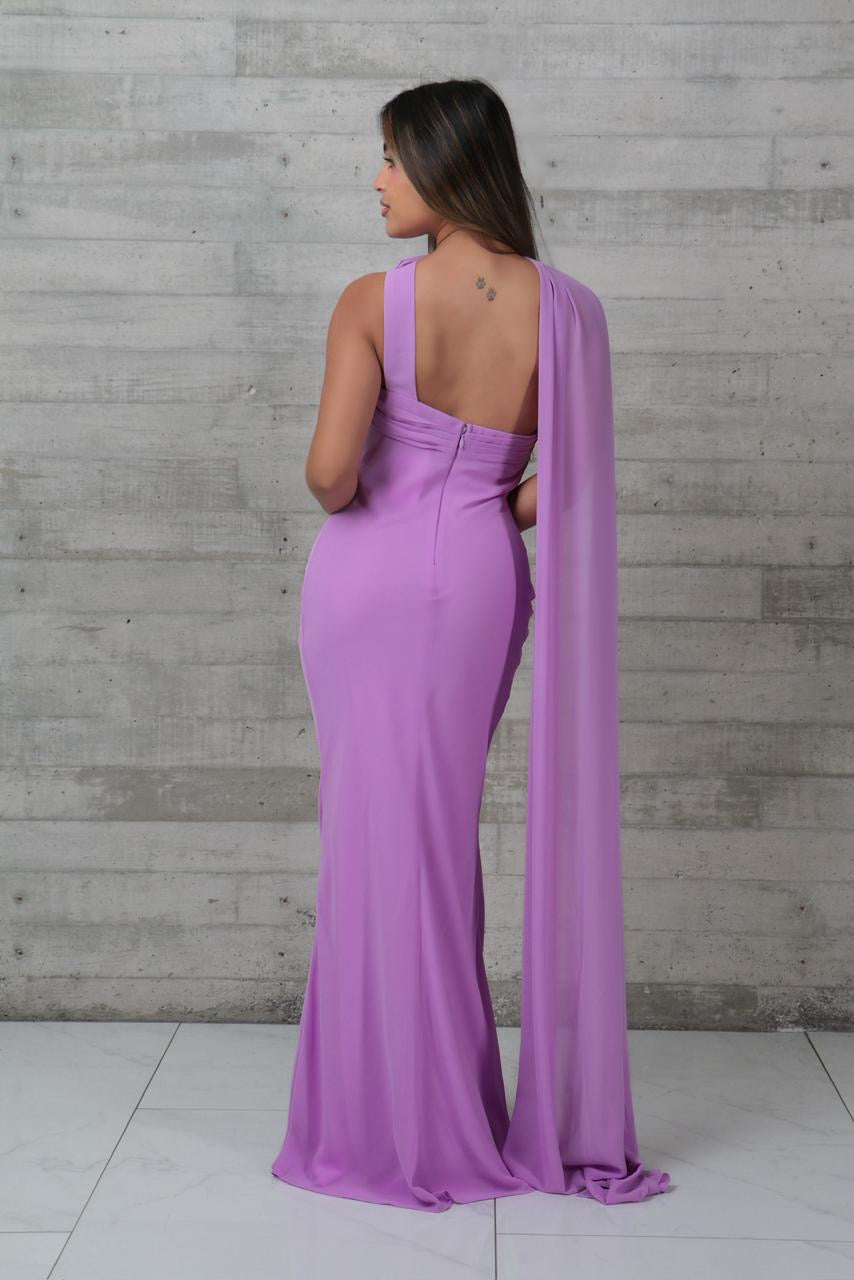 Vestido lila mascada capa
