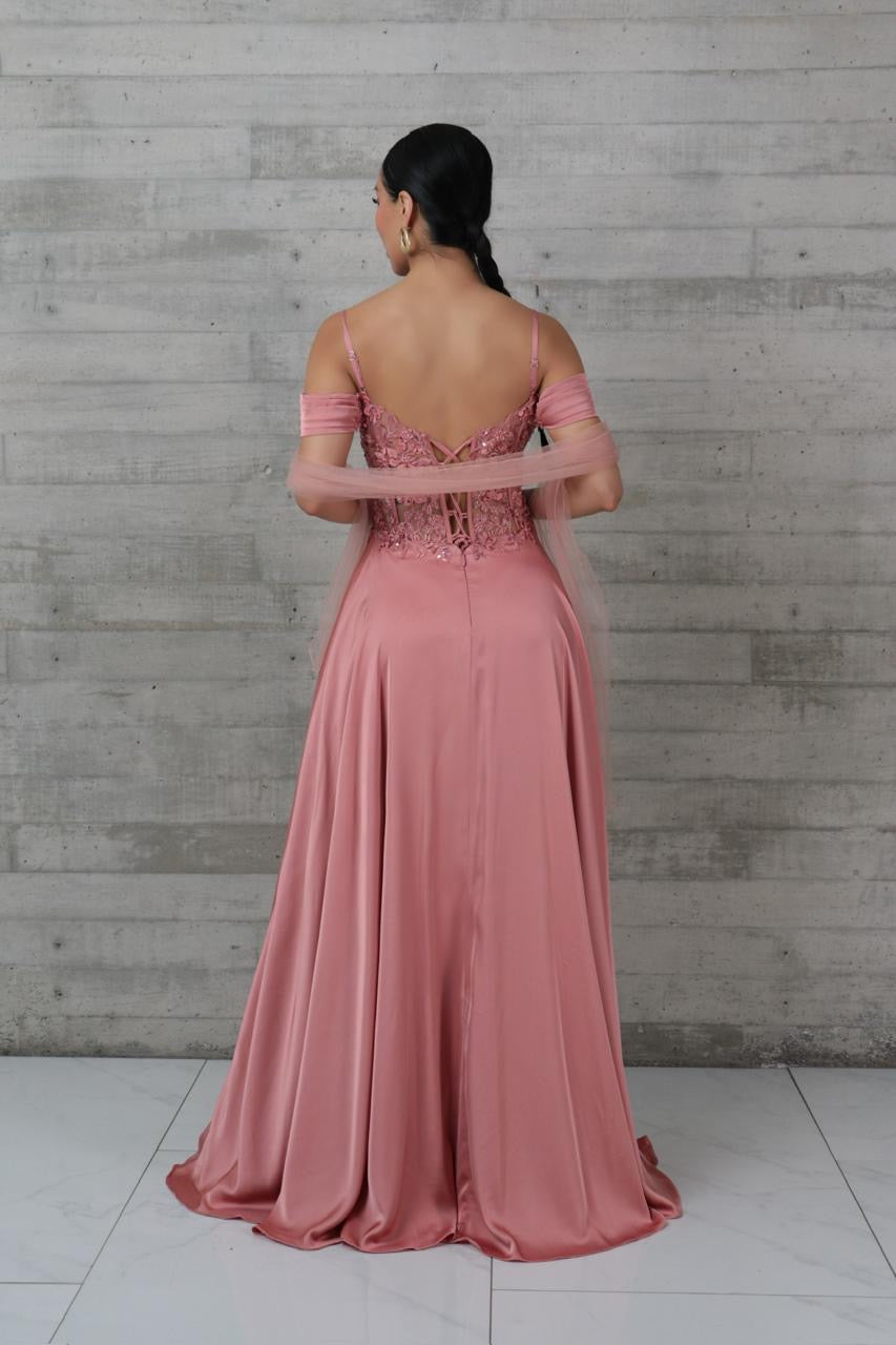 Vestido Rosa Satén apliques