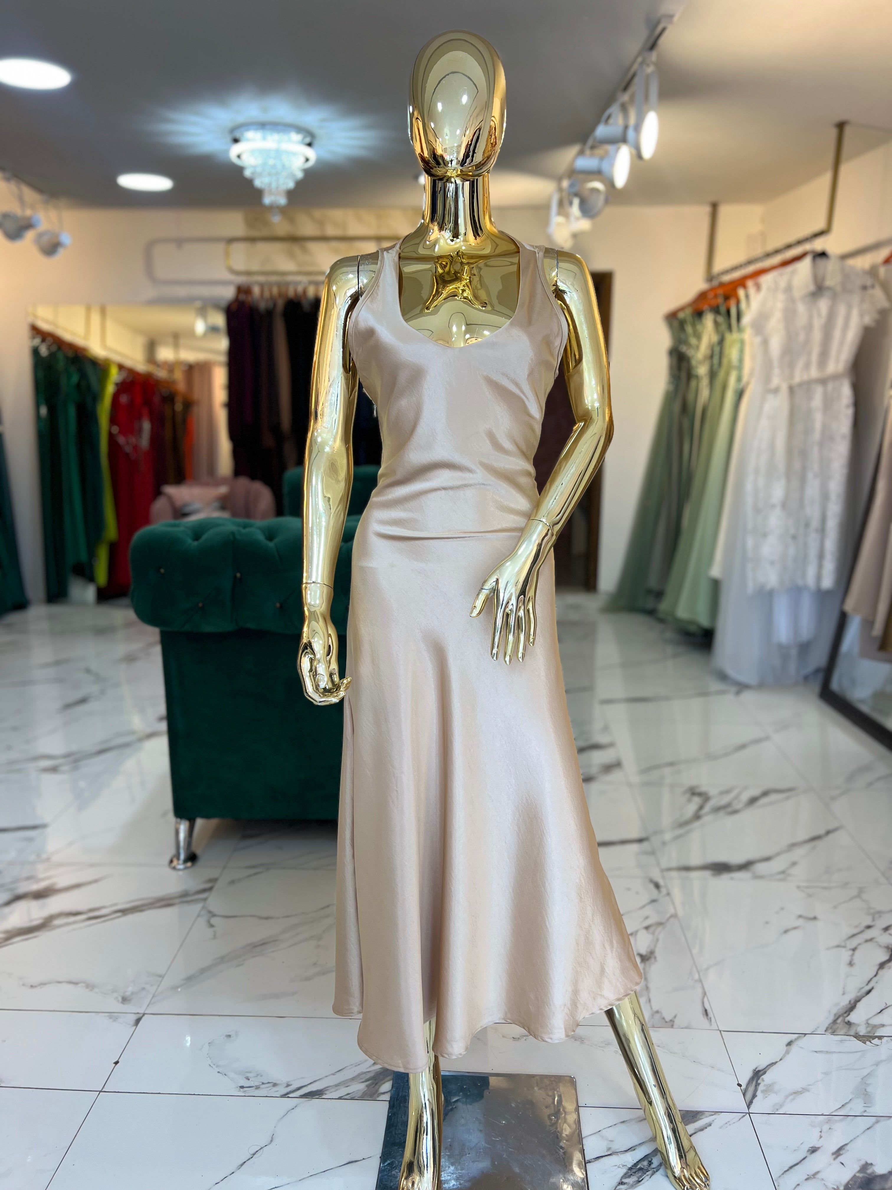 Vestido New Feeling dorado