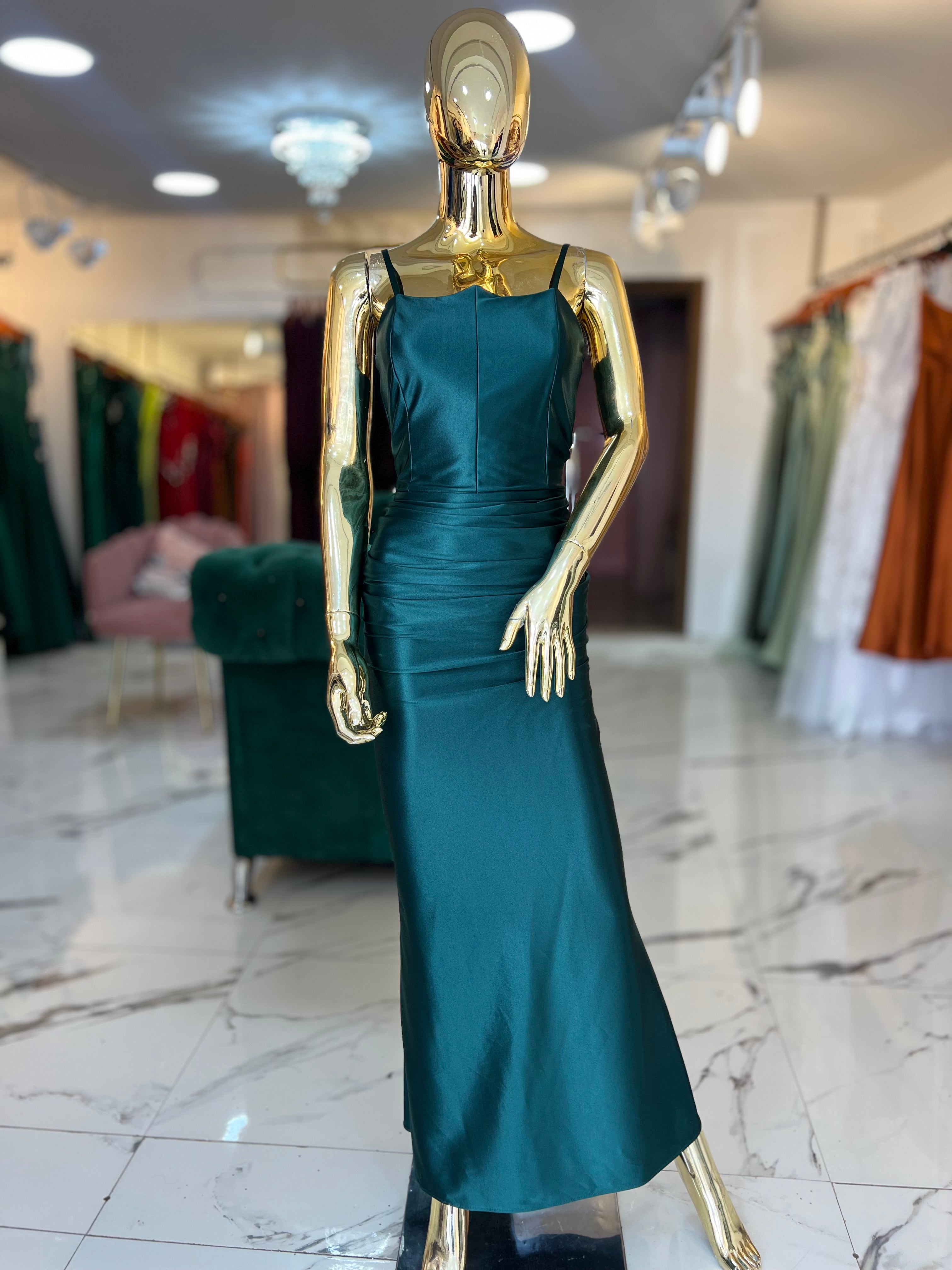 Vestido satén verde esmeralda liso drapeado