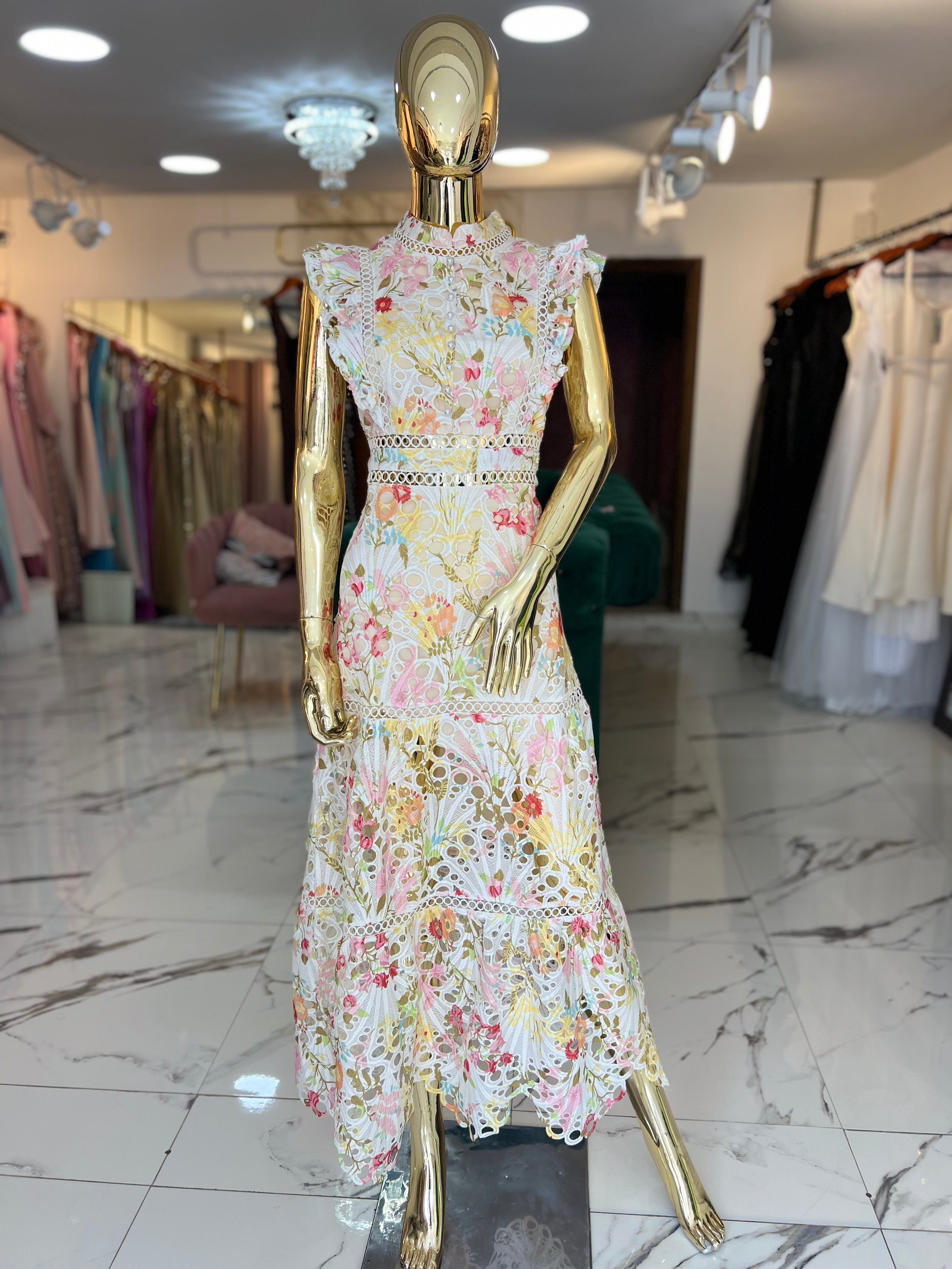 Vestido Floral perlas delanteras