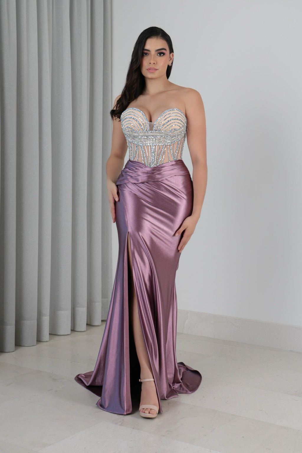 Vestido Mauve corsé pedrería