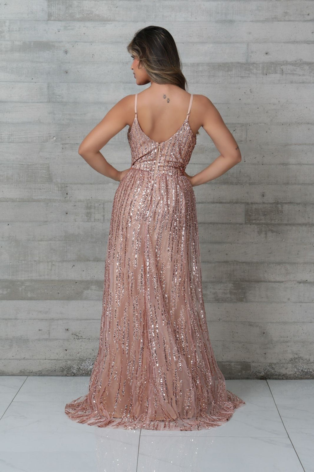 Vestido tirantes oro rosa brillos Cóctel