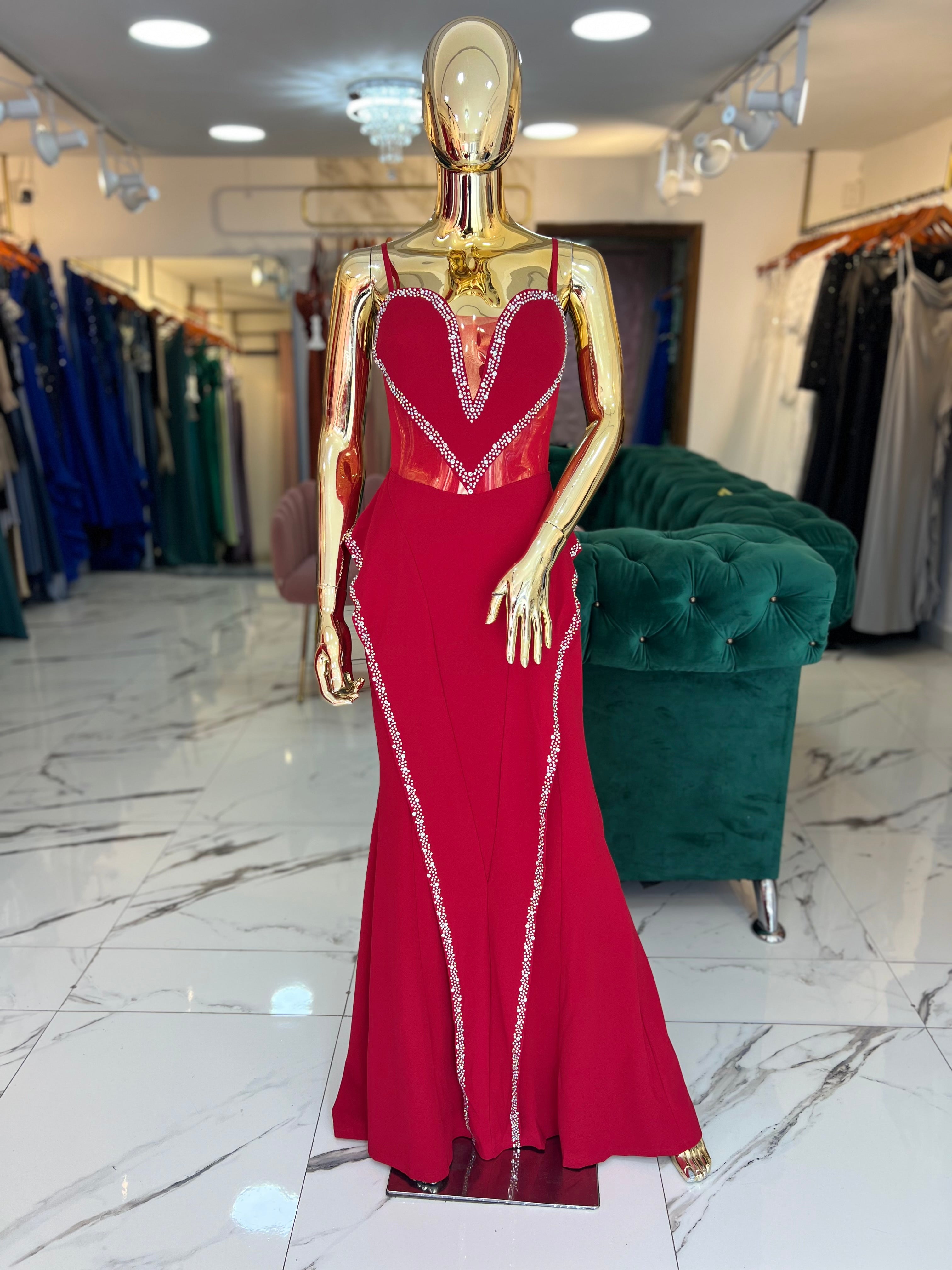 Vestido rojo motivo corazón