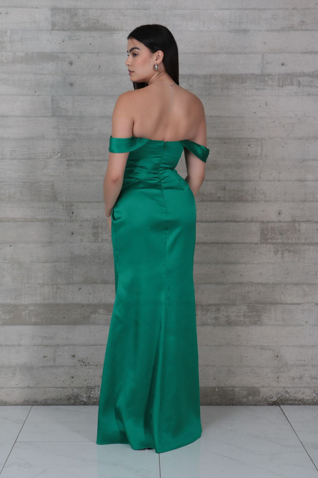 Vestido verde claro estraple